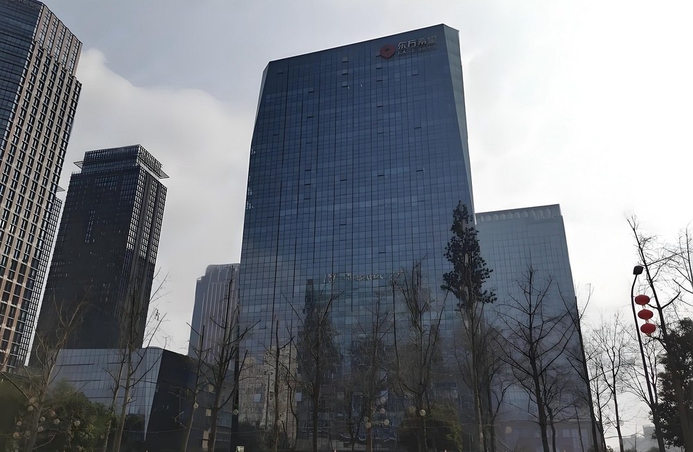 东方希望大厦外观图